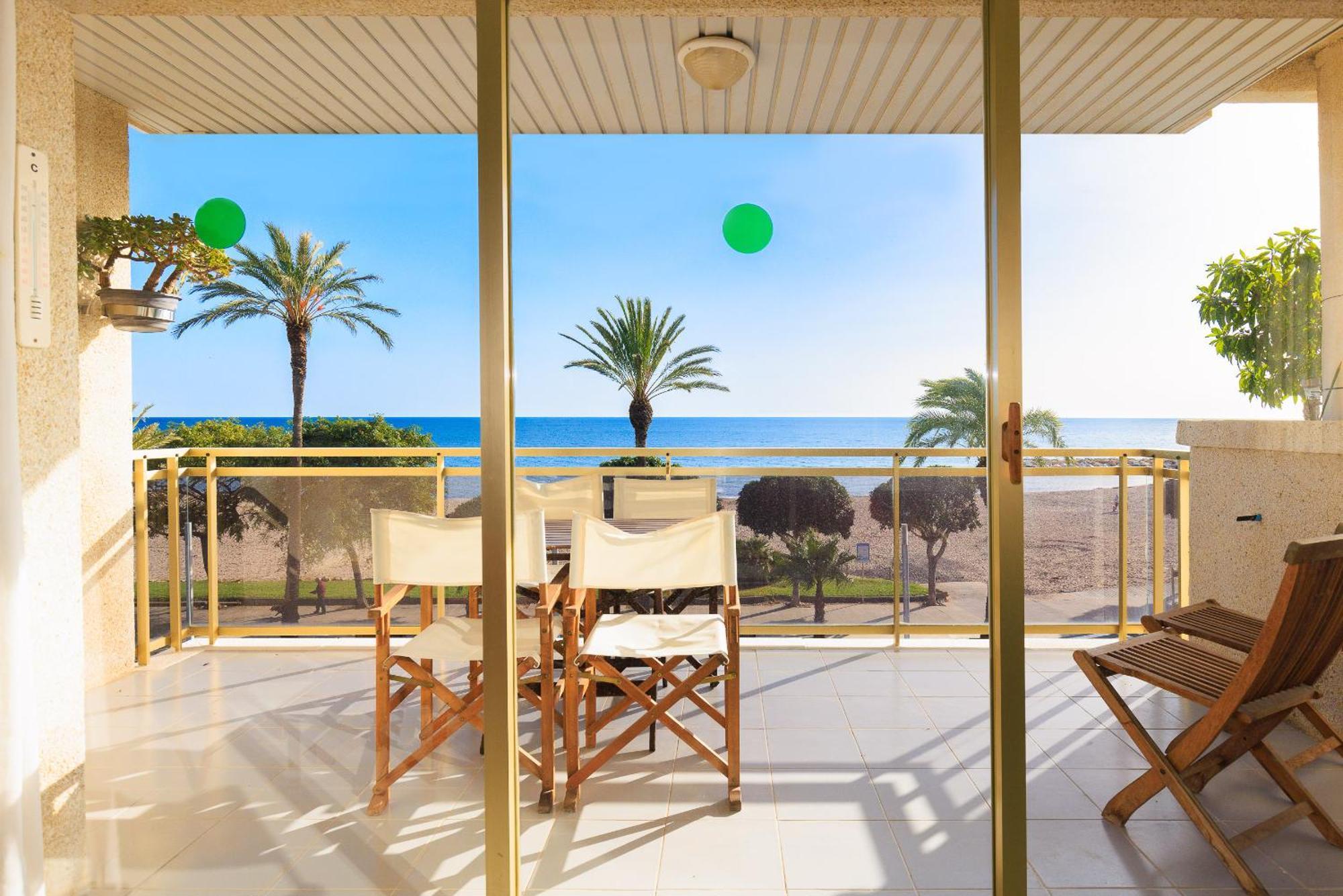 דירות קמברילס Golf St Jordi 2 Planet Costa Dorada מראה חיצוני תמונה